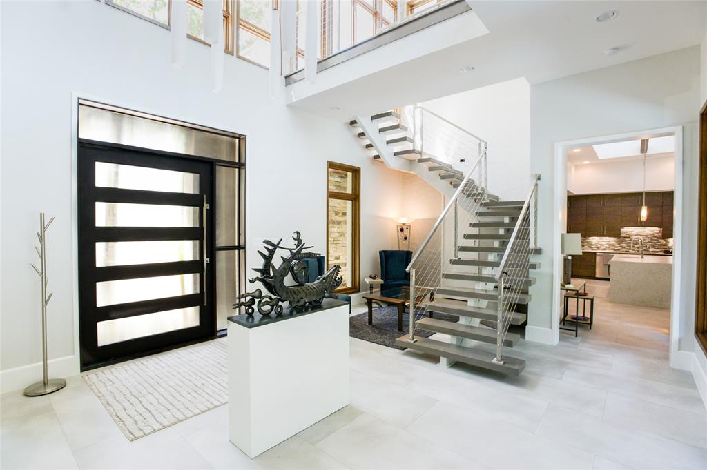 548 Oak Grove Lane