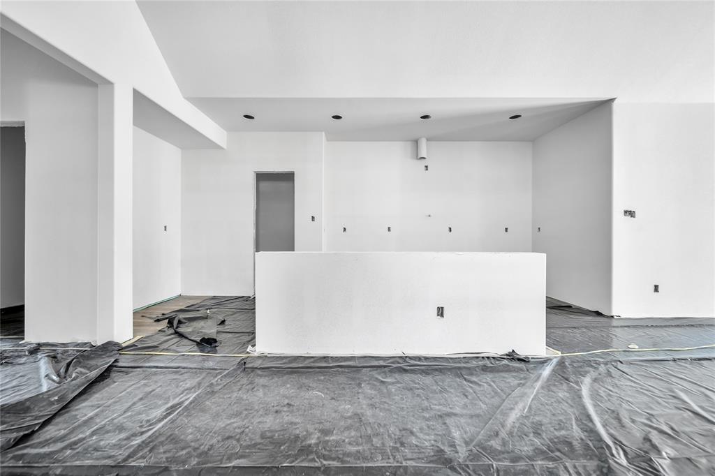 CRYSTAL ACRES - Residential