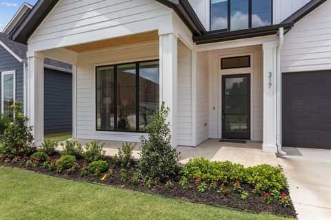 317 Rusk Street Roanoke TX 76262