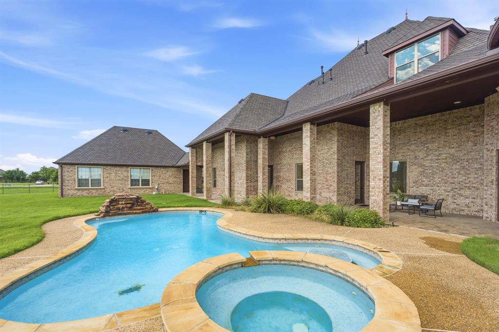 4411 Lake Breeze Drive