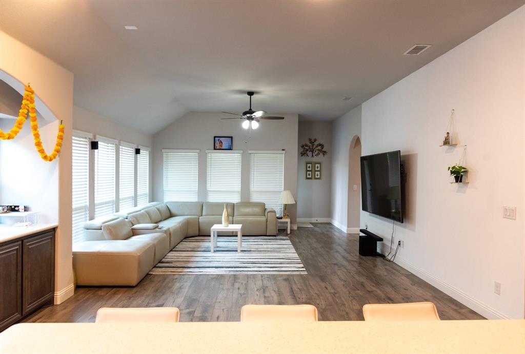 WEST CROSSING PH 8 - Residential Lease