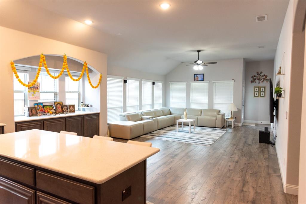 WEST CROSSING PH 8 - Residential Lease