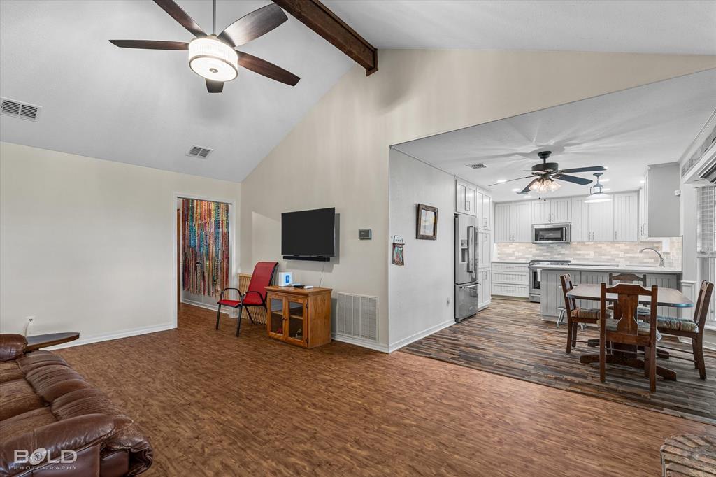 Bossier City, Louisiana 71111, United States, 3 Bedrooms Bedrooms, ,2 BathroomsBathrooms,Residential,Contingent,105637