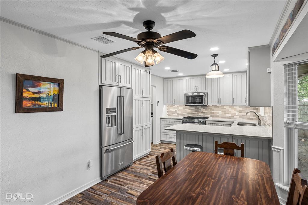 Bossier City, Louisiana 71111, United States, 3 Bedrooms Bedrooms, ,2 BathroomsBathrooms,Residential,Contingent,105637