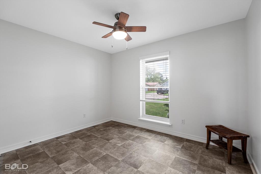 Bossier City, Louisiana 71111, United States, 3 Bedrooms Bedrooms, ,2 BathroomsBathrooms,Residential,Contingent,105637