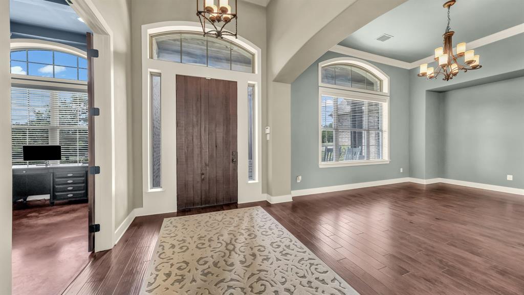 1413 Saratoga Lane
