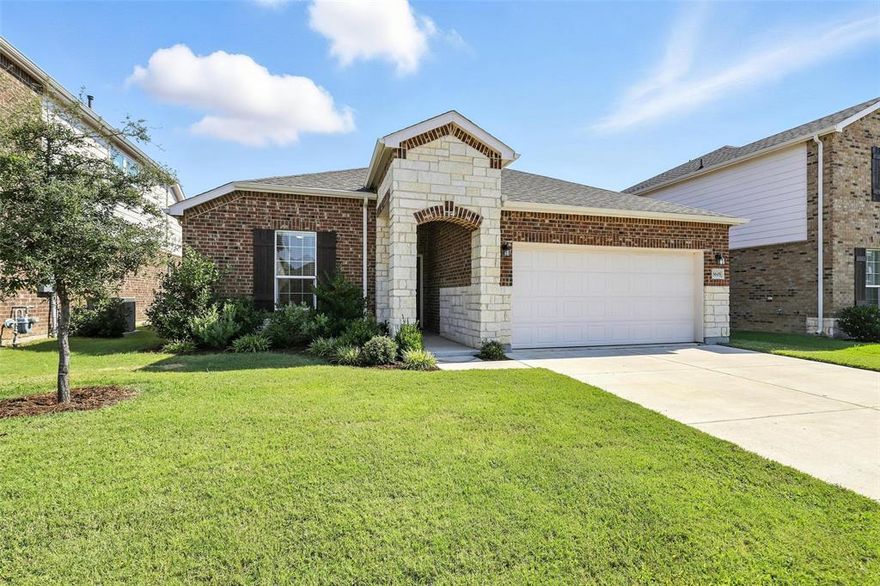 Ask agent about ASSUMABLE LOAN WITH LOW INTEREST! Welcome to your new home! This charming 3-bedroom, 2-bath, 2-car garage gem in Sunset Pointe is just a hop away from the Chisholm Trail parkway and super close to shopping and schools! Built in 2021, it has all the benefits of a new build without the long wait. Plus solar panels for lower electric bills! As you step inside, you'll love the sleek wood-look tile that flows through the main areas. There’s a cozy front study or living area just right for getting some work done or relaxing with a good book. The spacious open kitchen, living, and dining area is perfect for family gatherings or entertaining friends. The kitchen is a delight, featuring big cabinets, a handy island with breakfast bar, a gas stove, and a built-in microwave.
The living area is filled with natural light and opens up to a lovely patio that overlooks a peaceful greenspace—perfect for enjoying your morning coffee or evening sunsets! The primary bedroom is a wonderful retreat with plenty of space, an ensuite bath, and a walk-in closet. You'll appreciate the oversized shower, dual sinks, and ample storage here. Plus, one of the two secondary bedrooms also come with large walk-in closet, making organization a breeze! Step outside to a lovely yard surrounded by a wood fence, offering plenty of room for entertaining or play! This vibrant community features a splash pad and park, plus lots of fun activities throughout the year. You truly won’t want to miss this wonderful home! Come and see it today! Also listed for lease in additional MLS listing