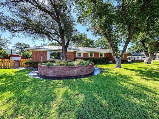 1102 N AVENUE G, HASKELL, TX 79521 - Image a7e426cc2fa09650a52cb2c3b3fac0e3/4021741614