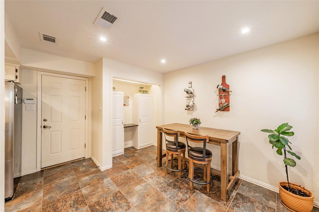 Meadowbrook Hills Chimney Wood - Residential