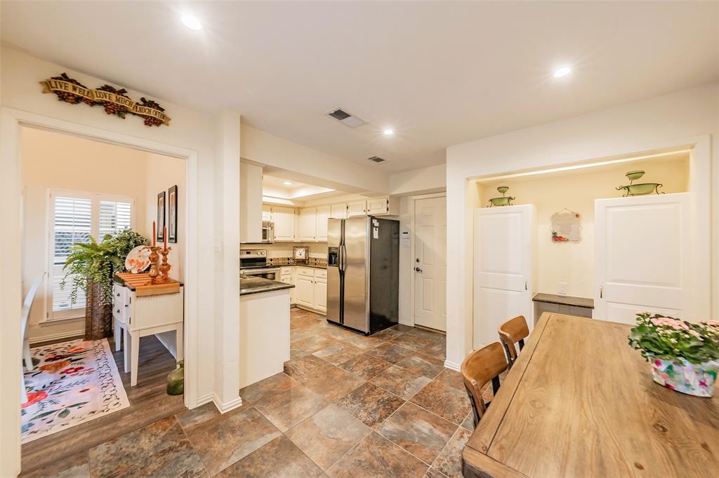Meadowbrook Hills Chimney Wood - Residential