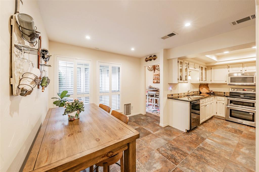 Meadowbrook Hills Chimney Wood - Residential