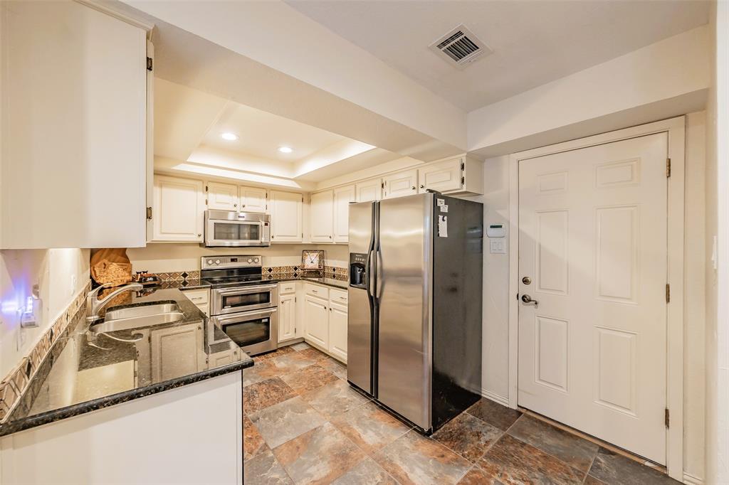 Meadowbrook Hills Chimney Wood - Residential