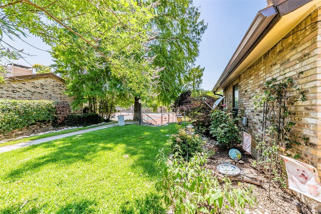 Meadowbrook Hills Chimney Wood - Residential