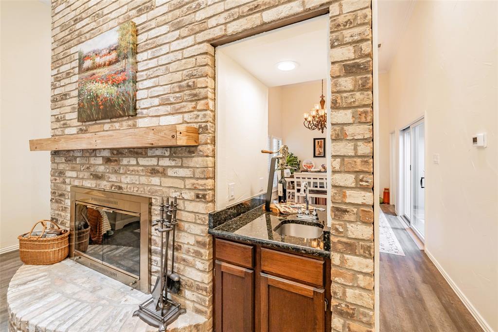 Meadowbrook Hills Chimney Wood - Residential