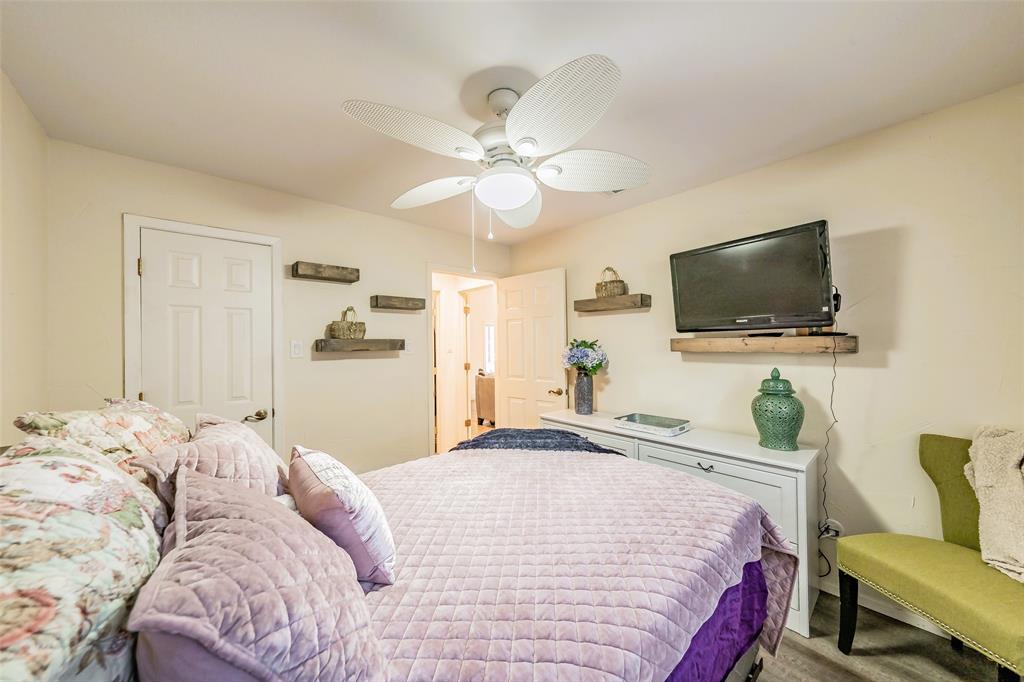 Meadowbrook Hills Chimney Wood - Residential