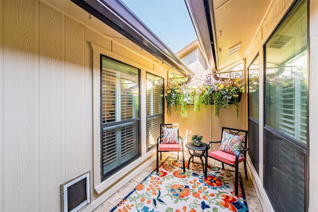 Meadowbrook Hills Chimney Wood - Residential