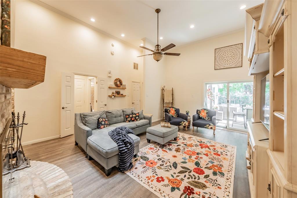 Meadowbrook Hills Chimney Wood - Residential