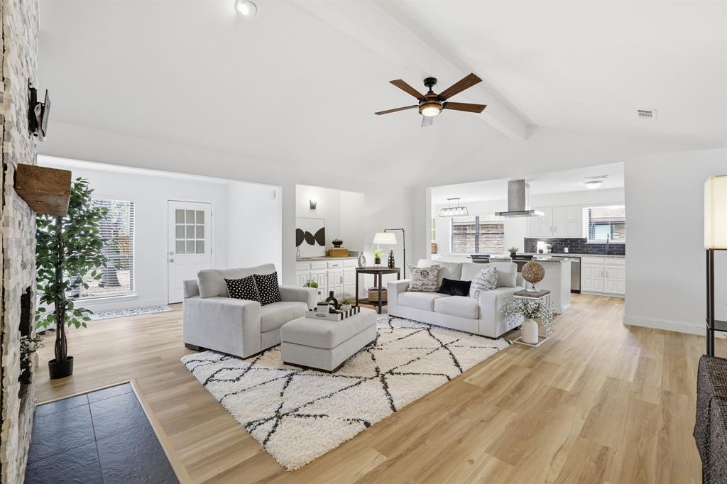 2408 Huntington Drive