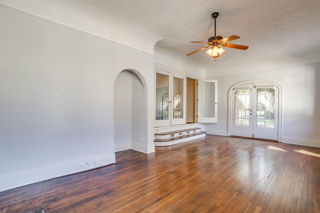 Mistletoe Heights Add - Residential Lease