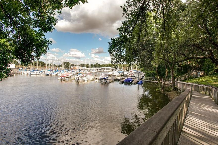 SWEEPING VIEWS OF EAGLE MOUNATIN LAKE***** Nestled in a RESORT lakeside community. Natural light fills this elegant 3 bedroom 3.5 bath home with updates throughout. Perfect for entertaining from the Chefs Kitchen to the Living room with Vaulted ceilings and fireplace. Take in the views on your private patio off the Master Suite with spa bathroom. Indulge in what the community’s has to offer from the Club house, Pool, Private Boat Launch, tennis courts. Enjoy a picnic in one of our lake front parks. This property brings effortless Lakeview elegance and convenience to Downtown and major highway. Offering Carpet allowance.