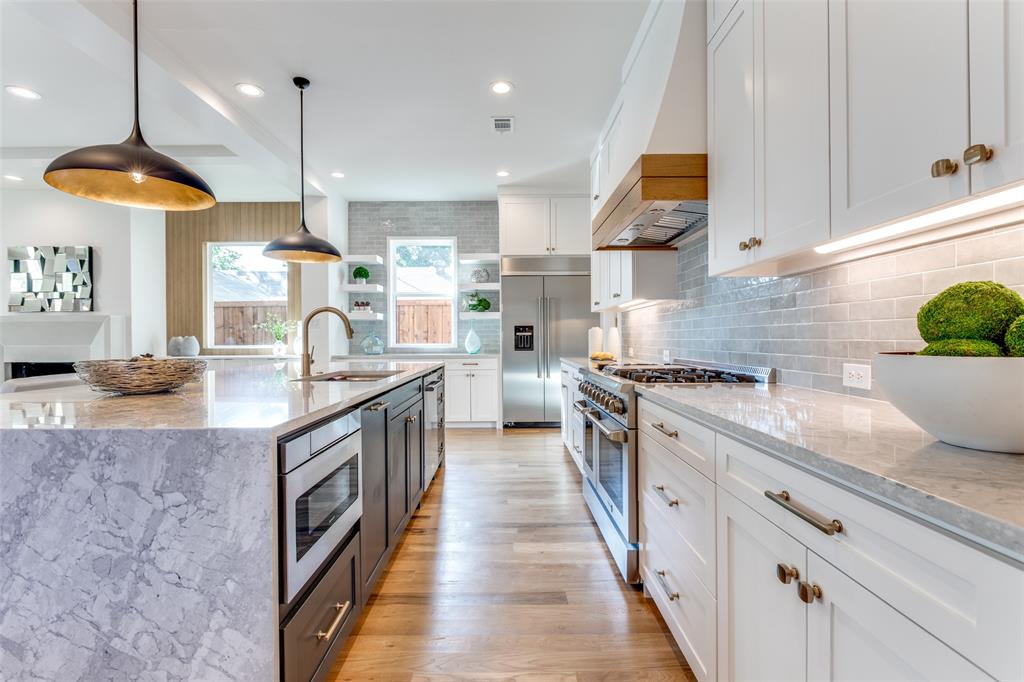 7323 Casa Loma Avenue