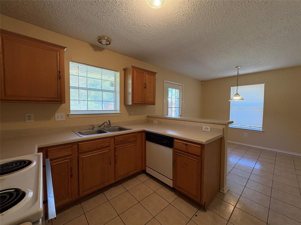 J A DEWBERRY RESUB - Residential Lease