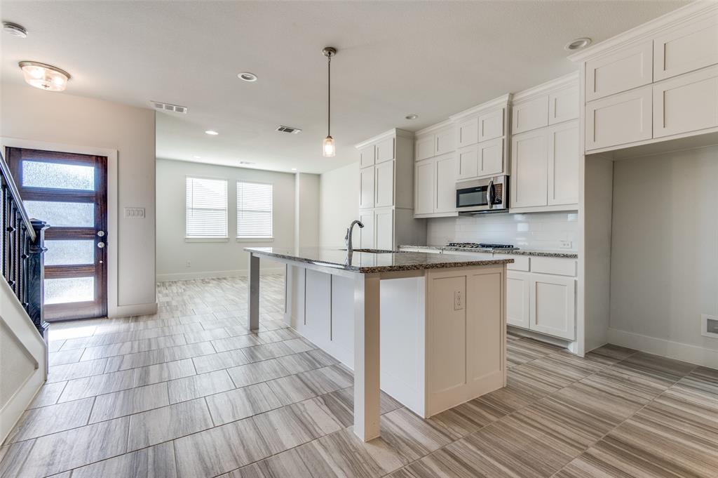 Fort Worth, Texas 76179, United States, 3 Bedrooms Bedrooms, ,4 BathroomsBathrooms,Residential,Active,201374