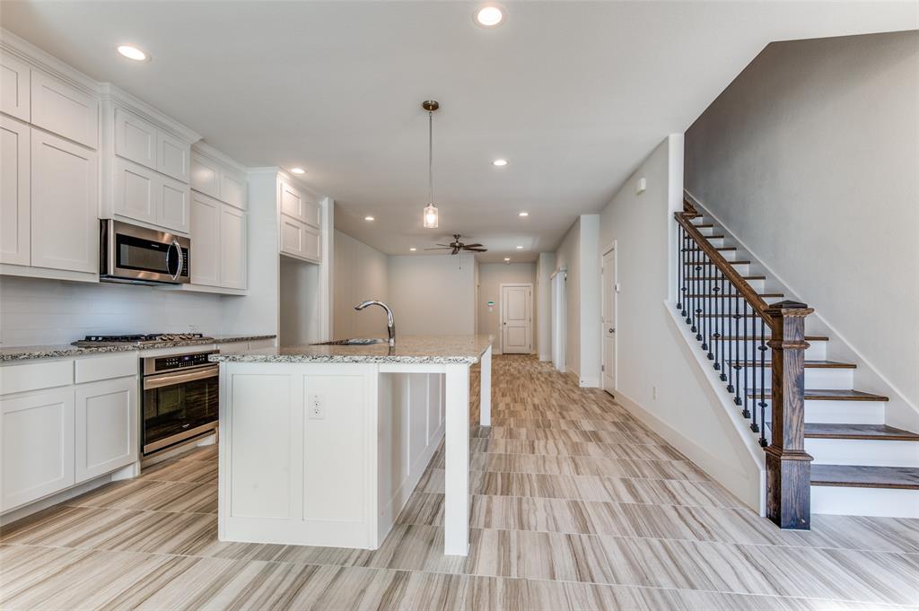 Fort Worth, Texas 76179, United States, 3 Bedrooms Bedrooms, ,4 BathroomsBathrooms,Residential,Active,201374