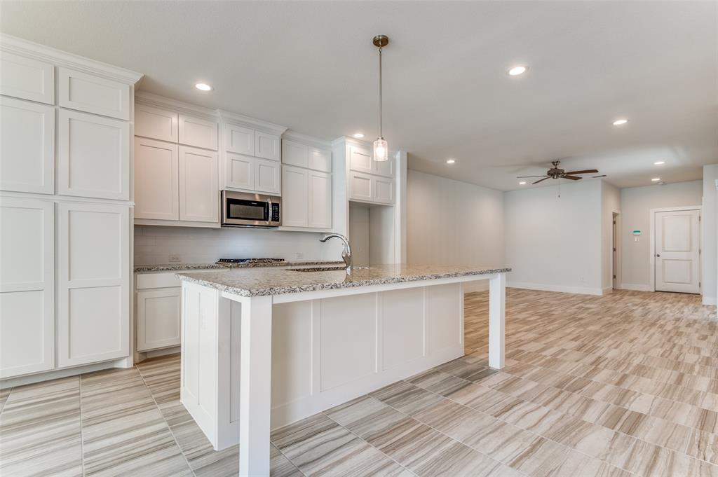 Fort Worth, Texas 76179, United States, 3 Bedrooms Bedrooms, ,4 BathroomsBathrooms,Residential,Active,201374