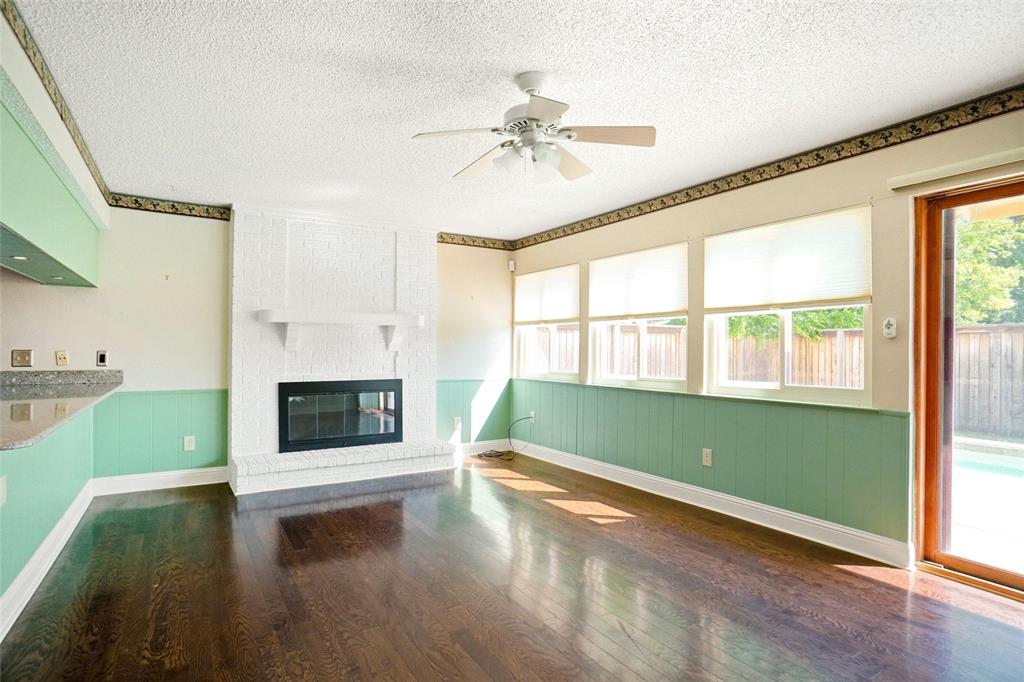 2309 Mesquite Court W