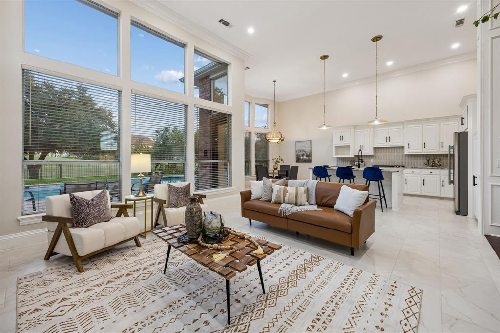 5512 Southern Hills Drive