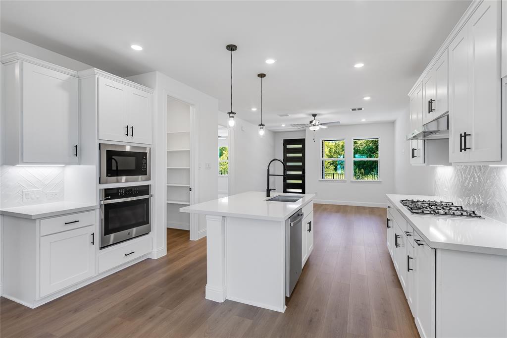 1120 Saltbrush Mews