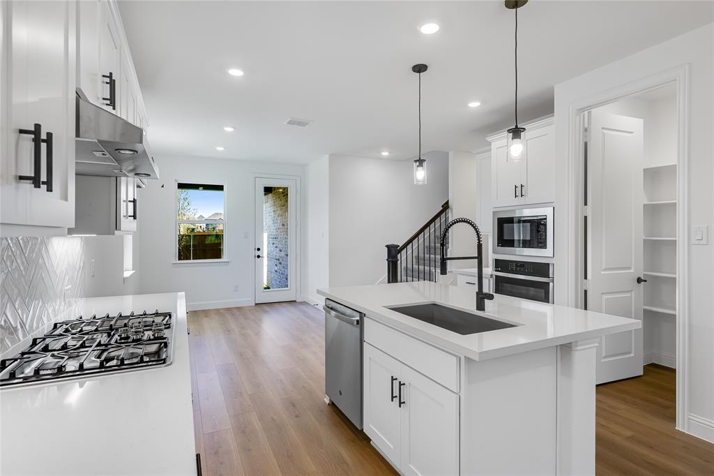 1120 Saltbrush Mews