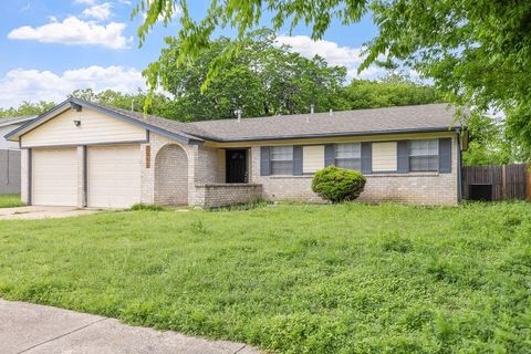 6904 Declaration Street Watauga TX 76148