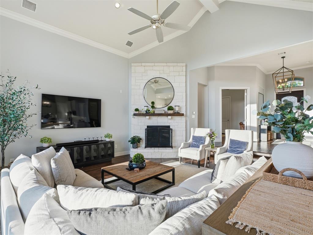 1221 Falcon Drive