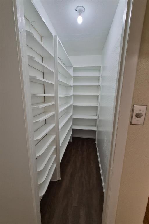 7206 Nutmeg Lane