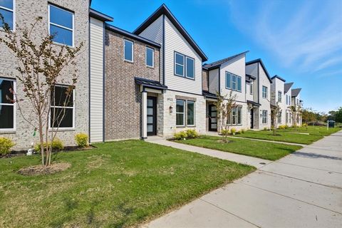 8922 Lowell Street Rowlett TX 75089