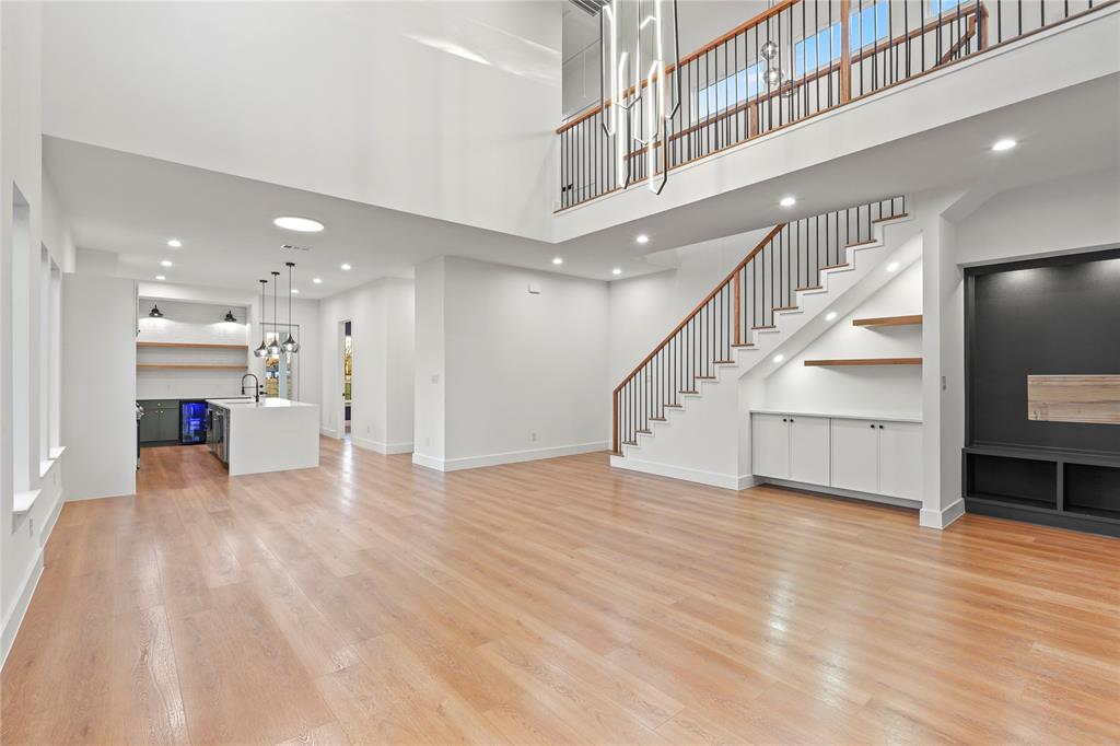 Irwins Alex M - Residential