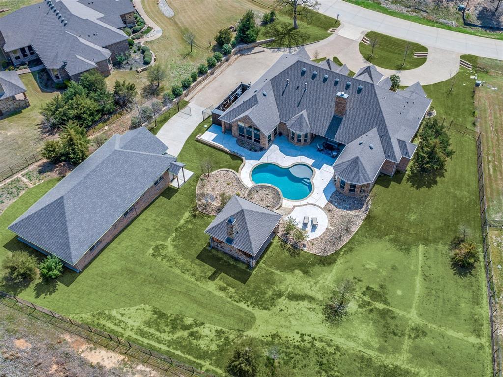 1450 Forest Hills Drive