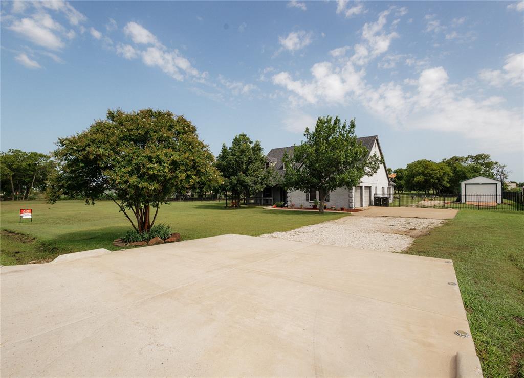 9114 County Road 4116