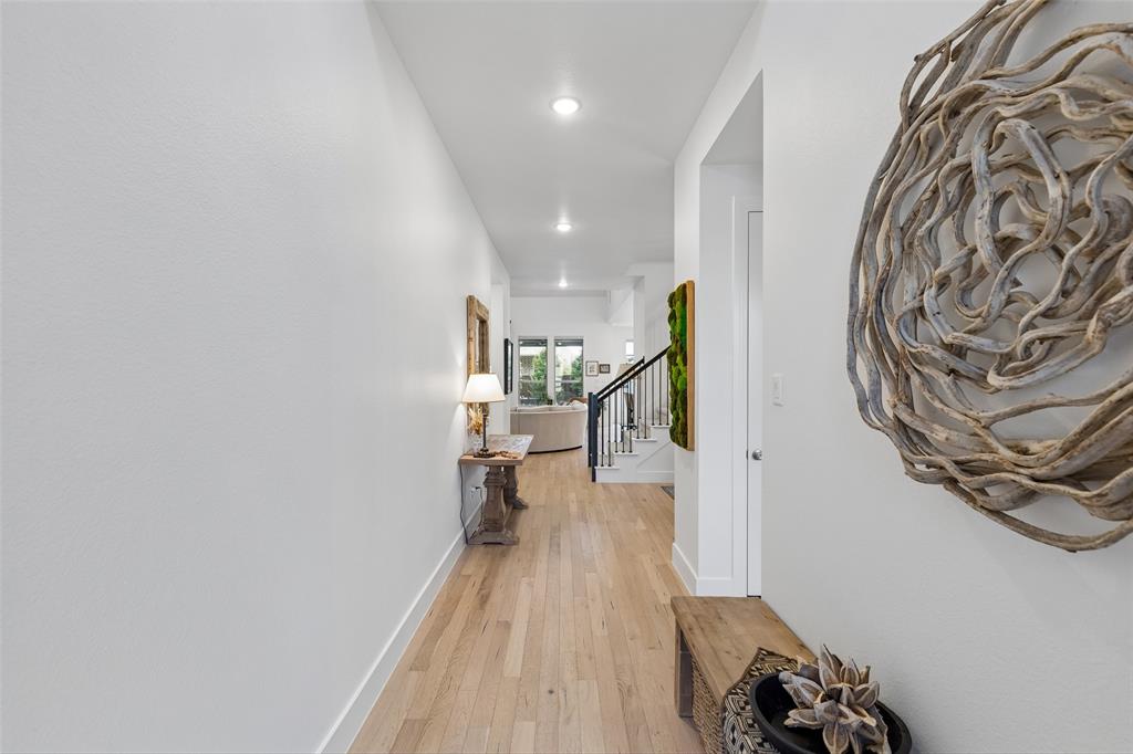 828 Harrington Lane