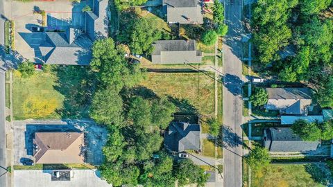 714 N Walnut Street Sherman TX 75090