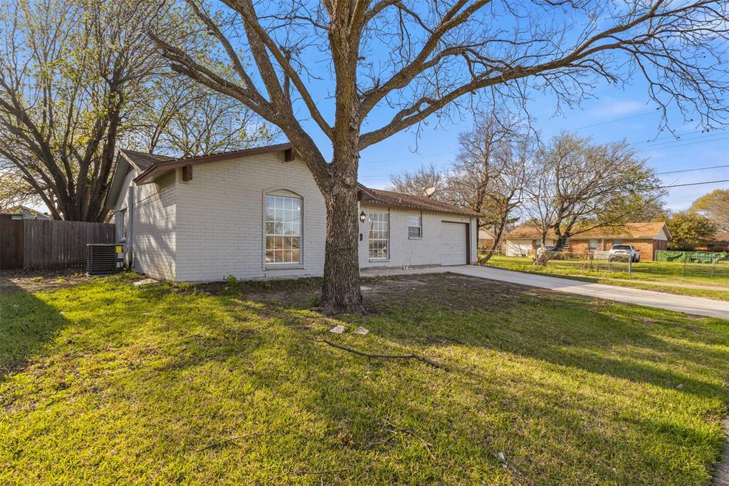 1002 Briddlewood Drive