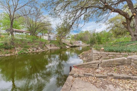3811 Pawnee Court Granbury TX 76048