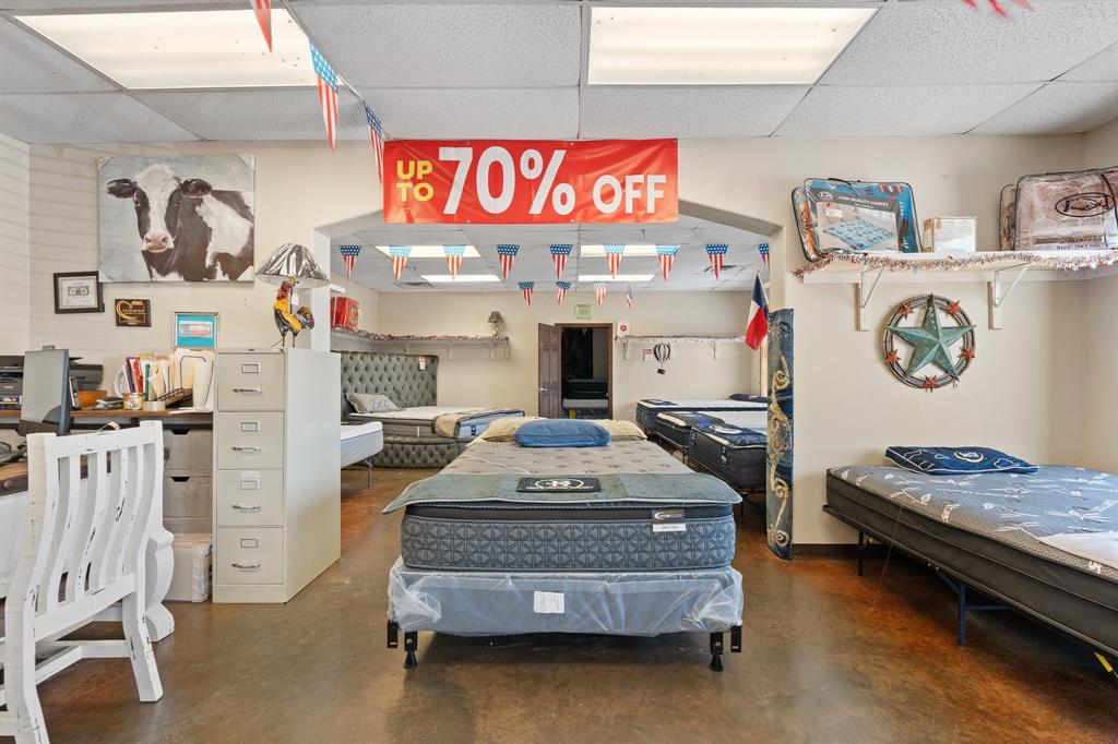 Granbury Park - Commercial Sale