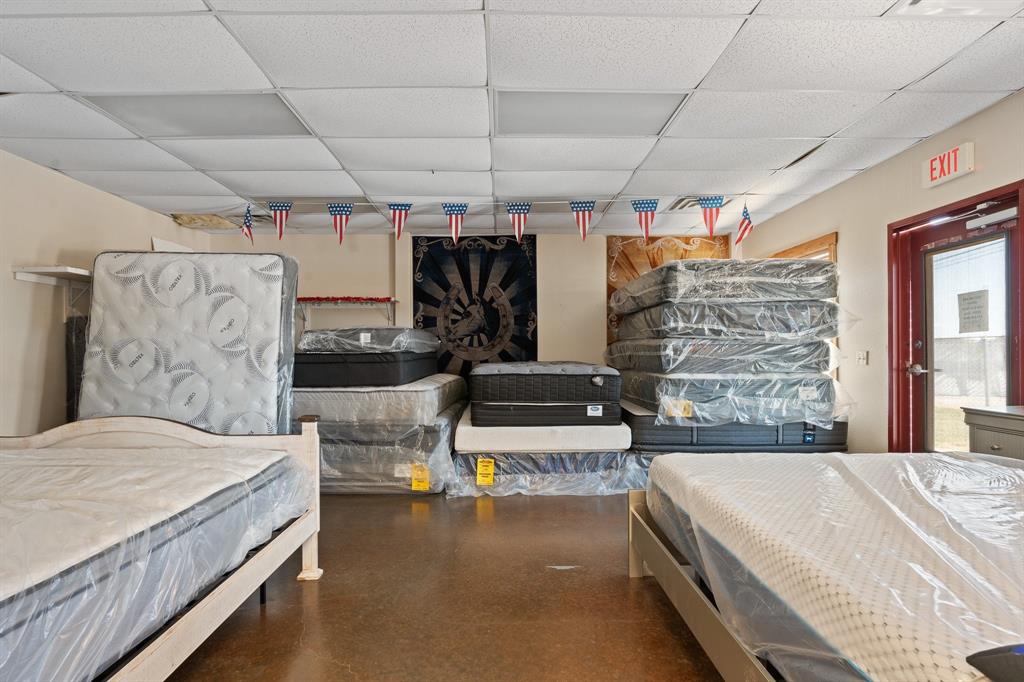 Granbury Park - Commercial Sale