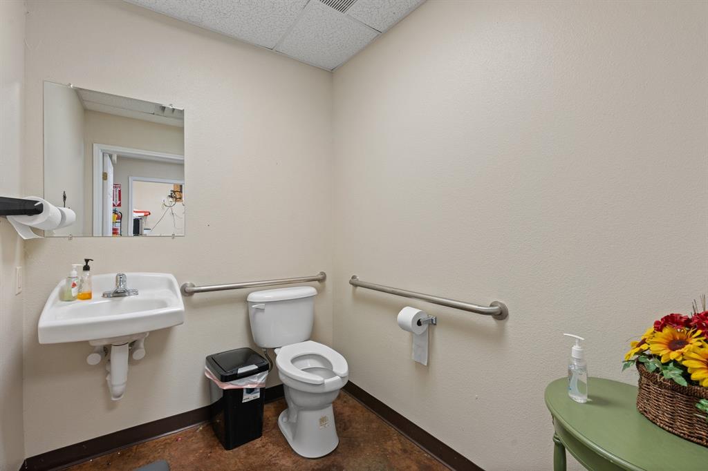 Granbury Park - Commercial Sale