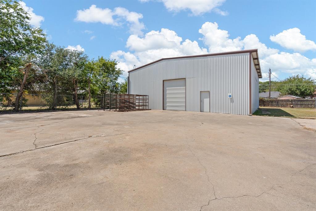 Granbury Park - Commercial Sale