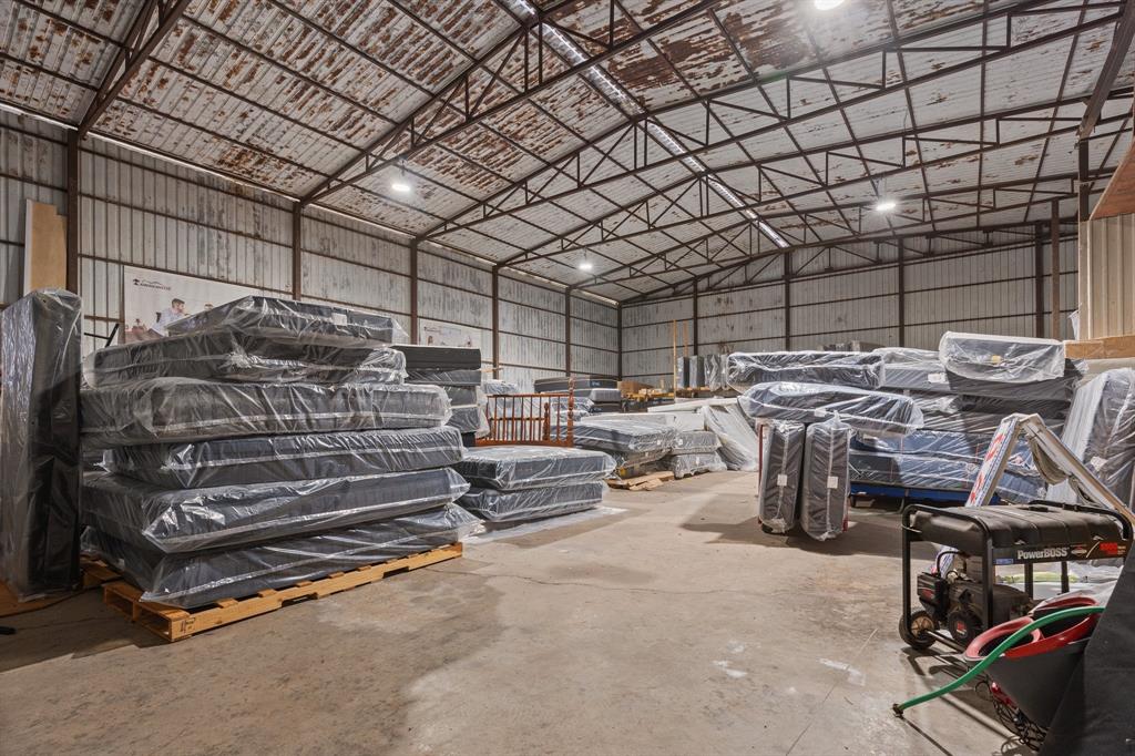 Granbury Park - Commercial Sale