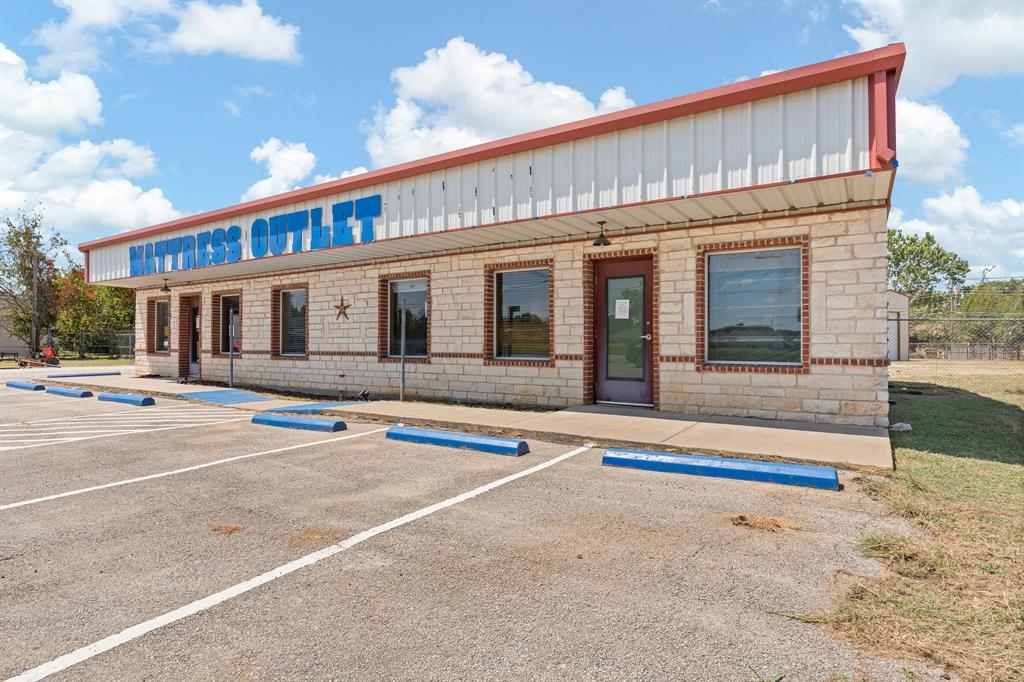 Granbury Park - Commercial Sale